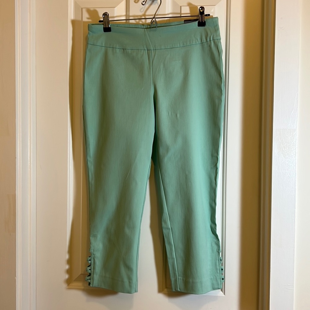 Van Heusen Super Stretch Pull On Capri Pants